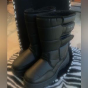 NWOT Men’s Snow/Winter Boots
